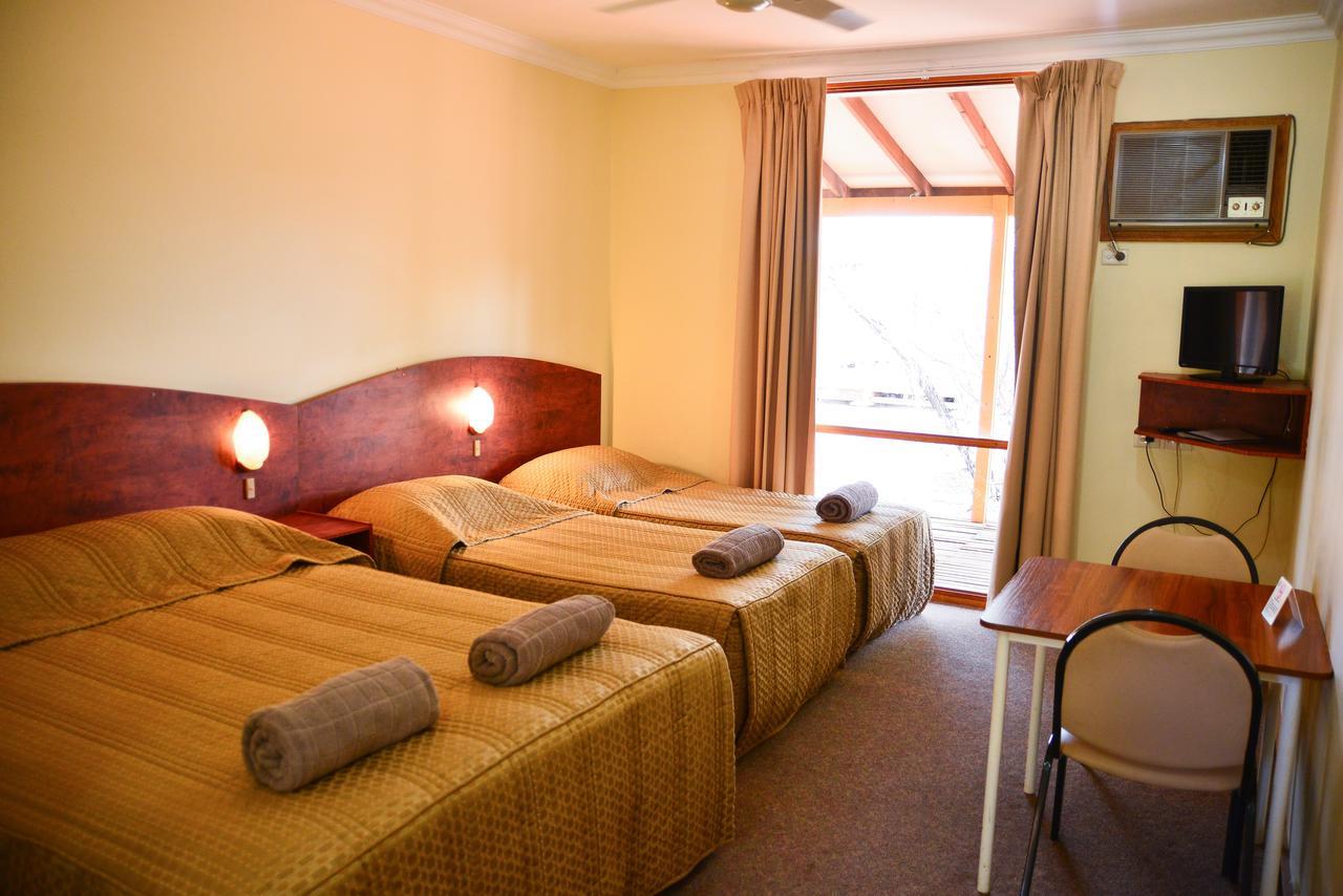 Erldunda Desert Oaks Resort Ghan Kültér fotó