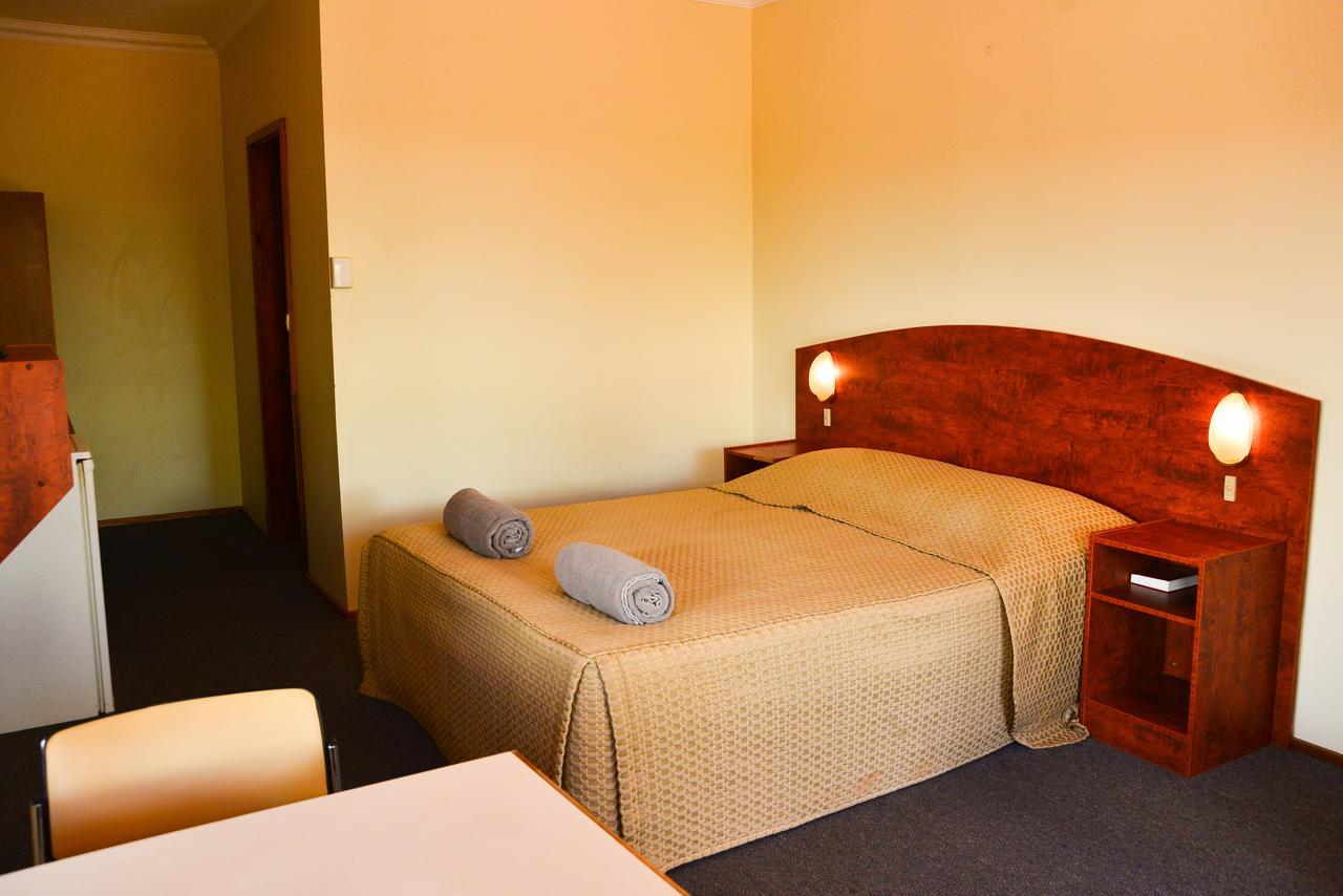 Erldunda Desert Oaks Resort Ghan Kültér fotó